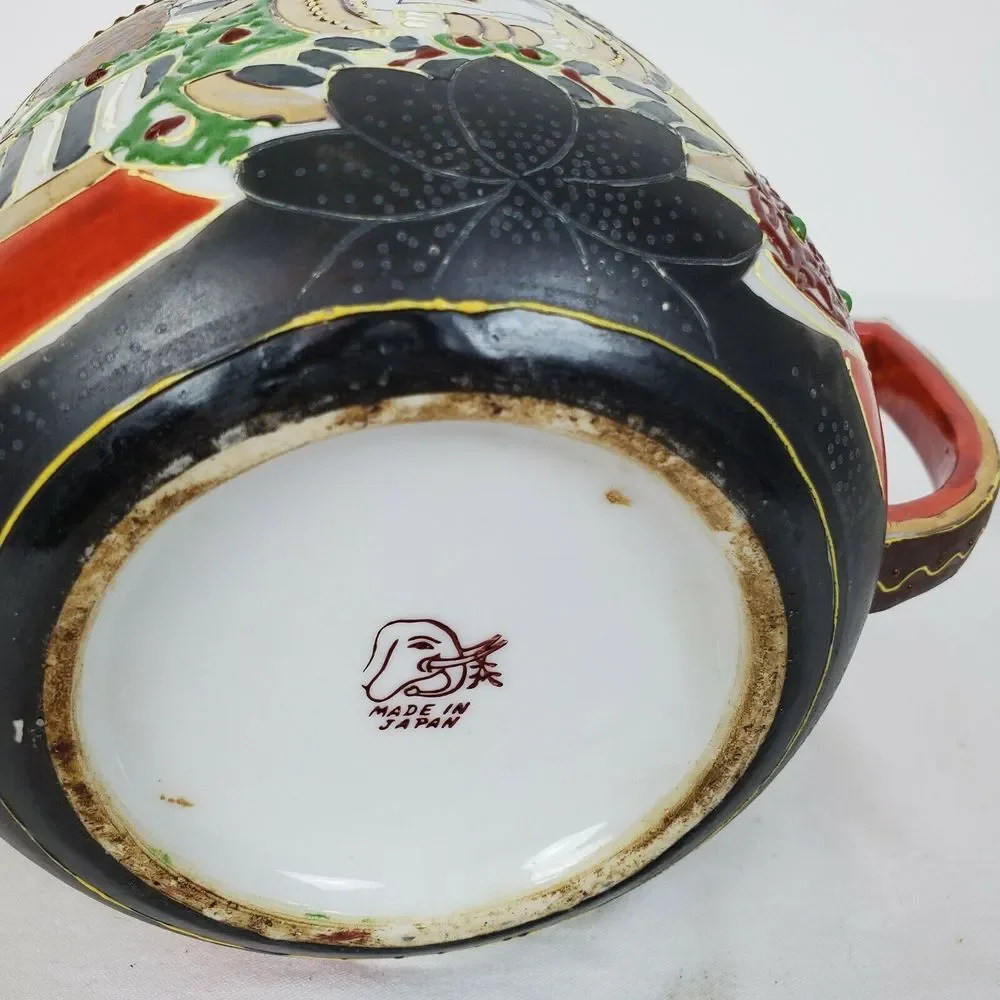 Vintage Hand Painted Geisha Samurai‎ Lotus Flower Tea Pot Made in Japan GUC